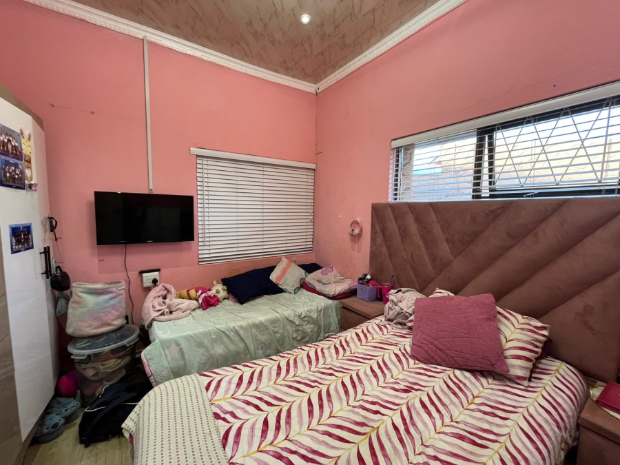 6 Bedroom Property for Sale in Rosemount Eastern Cape